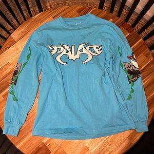 Palace long sleeve sled dog shirt. Lightly worn. Size large